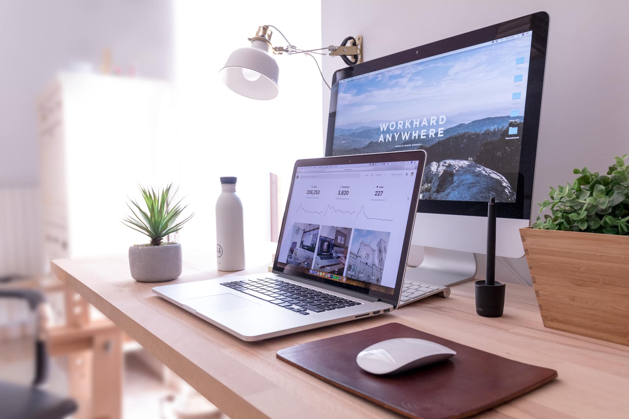 Minimalist Software Workspace